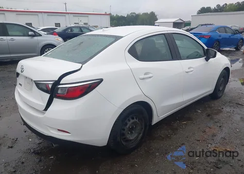 2020 Toyota Yaris L z USA, uszkodzony, nr VIN 3MYDLBYVXLY710930